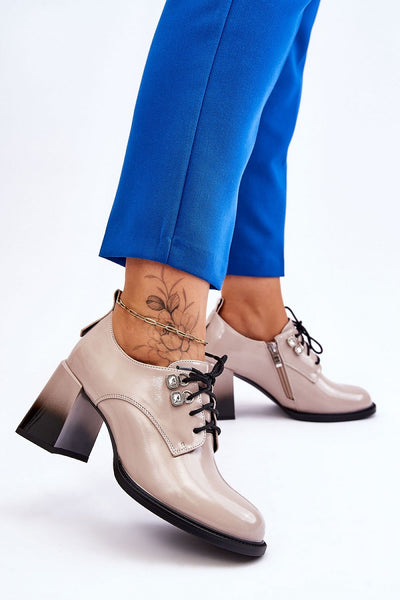 Heeled low shoes model 176402 Step in style