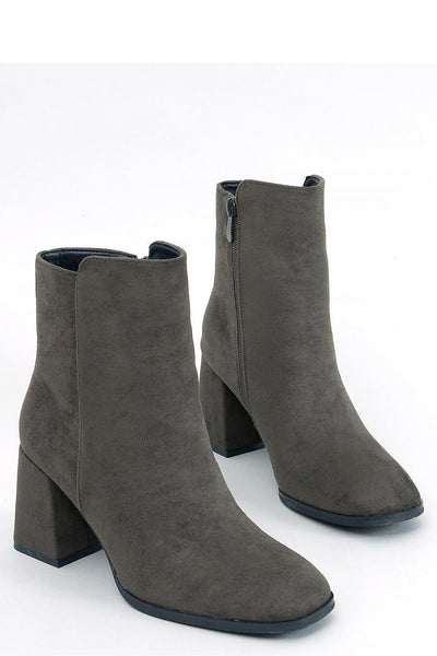 Heel boots model 186275 Inello